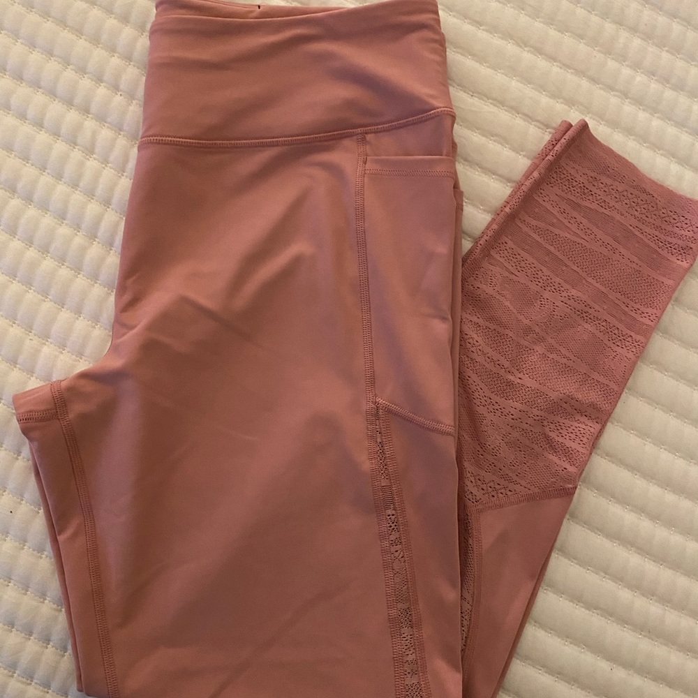 VICTORIA SECRET LEGGINGS